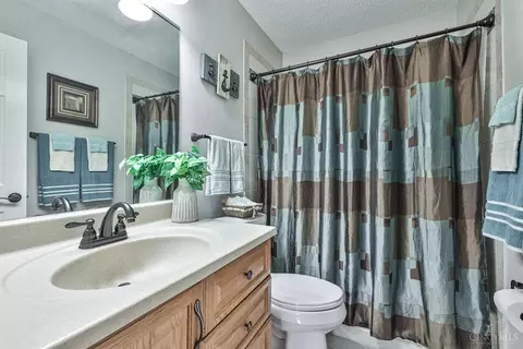 Bath - 4663 Rustic Way, Cincinnati, OH 45245 photo 3 of 5
