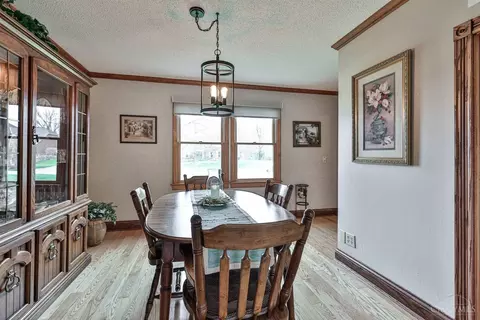 Dining - 4663 Rustic Way, Cincinnati, OH 45245 photo 3 of 7