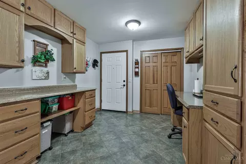 Kitchen - 4663 Rustic Way, Cincinnati, OH 45245 photo 7 of 7