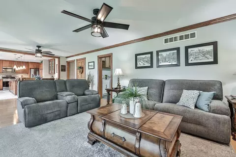 Living - 4663 Rustic Way, Cincinnati, OH 45245 photo 4 of 7