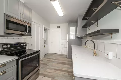 Kitchen - 3896 Reading Rd #O, Cincinnati, OH 45229 photo 1 of 5