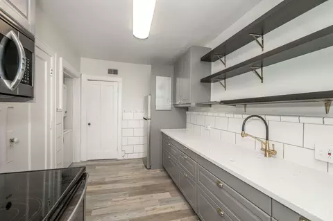 Kitchen - 3896 Reading Rd #O, Cincinnati, OH 45229 photo 2 of 5