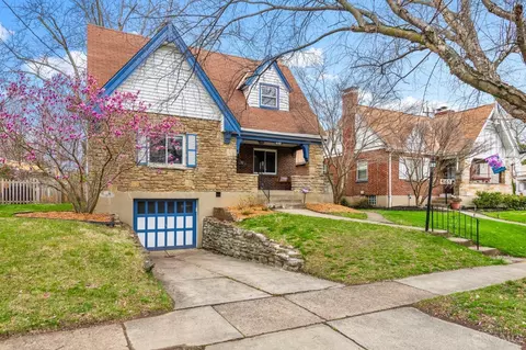 Exterior - 4165 Sherel Ln, Cincinnati, OH 45209 photo 2 of 10