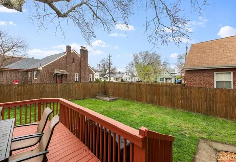 Exterior - 4165 Sherel Ln, Cincinnati, OH 45209 photo 7 of 10