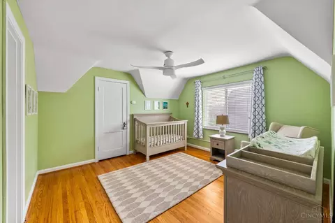 Bedroom - 4165 Sherel Ln, Cincinnati, OH 45209 photo 5 of 8