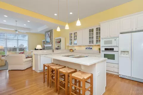 Kitchen - 883 Old Course Ln, Cincinnati, OH 45245 photo 1 of 2