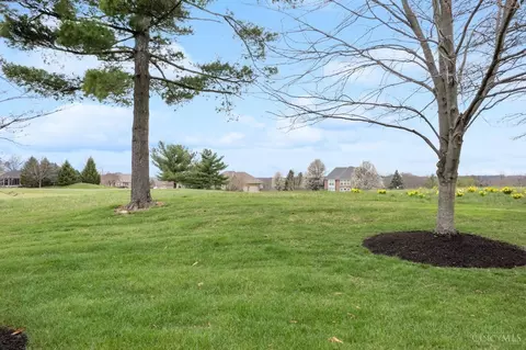Exterior - 883 Old Course Ln, Cincinnati, OH 45245 photo 5 of 8