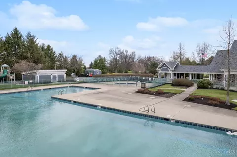 Exterior - 883 Old Course Ln, Cincinnati, OH 45245 photo 7 of 8