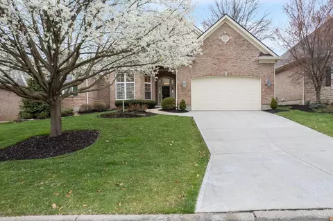 Exterior - 883 Old Course Ln, Cincinnati, OH 45245 photo 2 of 8