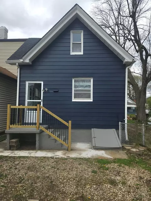 Exterior - 23 Poplar St, Cincinnati, OH 45216 photo 2 of 6