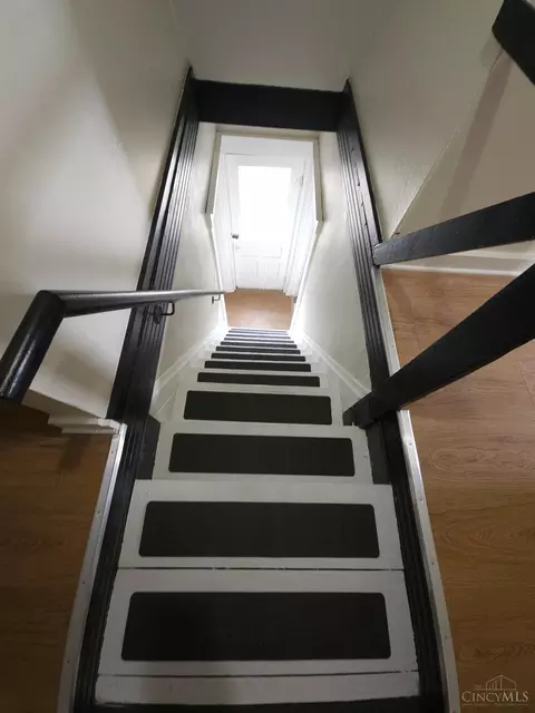Entry Way - 23 Poplar St, Cincinnati, OH 45216 photo 2 of 2