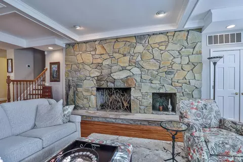 Living - 6096 Ropes Dr, Cincinnati, OH 45244 photo 8 of 9