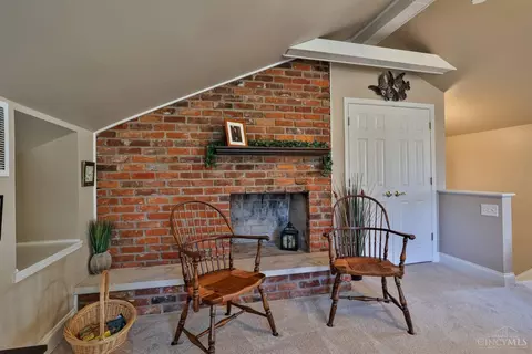 Living - 6096 Ropes Dr, Cincinnati, OH 45244 photo 6 of 9