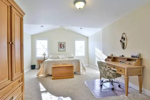 Bedroom - 6096 Ropes Dr, Cincinnati, OH 45244 photo 4 of 5