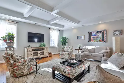Living - 6096 Ropes Dr, Cincinnati, OH 45244 photo 2 of 9