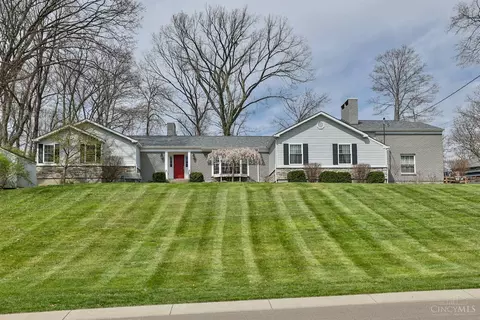 6096 Ropes Dr, Cincinnati, OH 45244