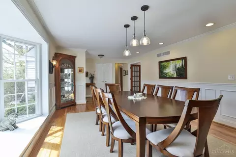 Dining - 6096 Ropes Dr, Cincinnati, OH 45244 photo 3 of 7