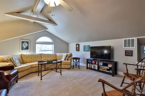 Living - 6096 Ropes Dr, Cincinnati, OH 45244 photo 4 of 9
