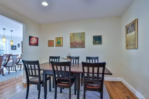Dining - 6096 Ropes Dr, Cincinnati, OH 45244 photo 4 of 7