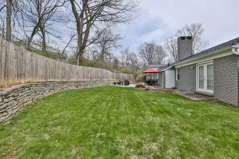 Exterior - 6096 Ropes Dr, Cincinnati, OH 45244 photo 7 of 13