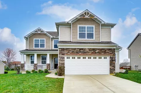 1163 Parkside Dr, Batavia, OH 45103