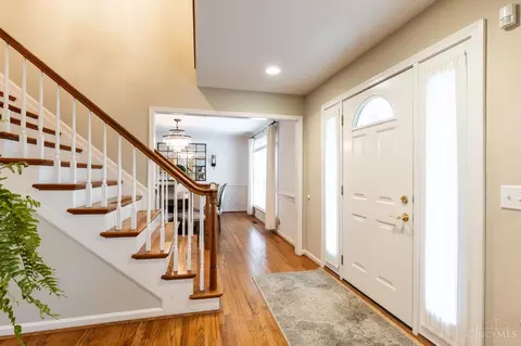 Entry Way - 4477 Classic Dr, Blue Ash, OH 45241 photo 2 of 4