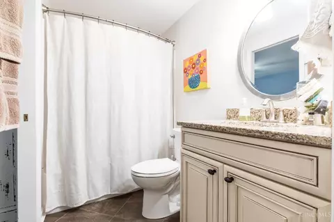 Bath - 4477 Classic Dr, Blue Ash, OH 45241 photo 5 of 5
