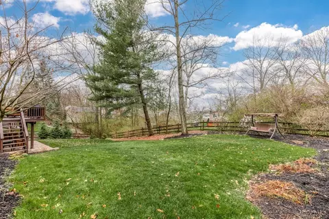 Exterior - 4477 Classic Dr, Blue Ash, OH 45241 photo 10 of 12