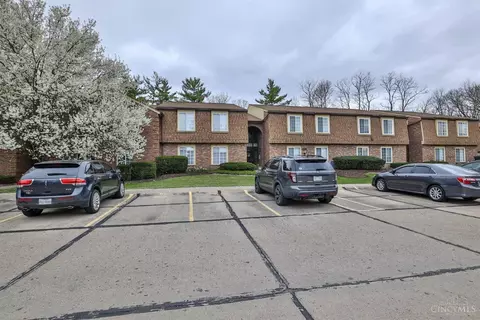 5203 Eaglesnest Dr #91, Cincinnati, OH 45248