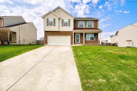402 Aberdeen Pl, Trenton, OH 45067