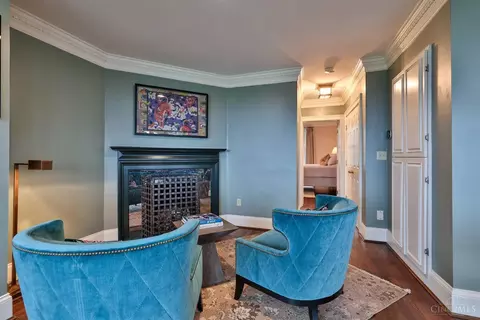 Living - 1721 Mcmillan St, Cincinnati, OH 45206 photo 5 of 11
