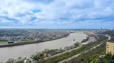View/Area - 1721 Mcmillan St, Cincinnati, OH 45206 photo 5 of 12
