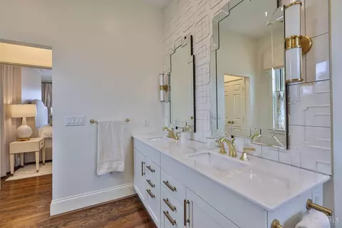 Bath - 1721 Mcmillan St, Cincinnati, OH 45206 photo 7 of 7