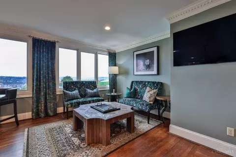 Living - 1721 Mcmillan St, Cincinnati, OH 45206 photo 4 of 11