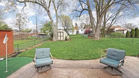 Exterior - 586 Covedale Ave, Cincinnati, OH 45238 photo 9 of 10