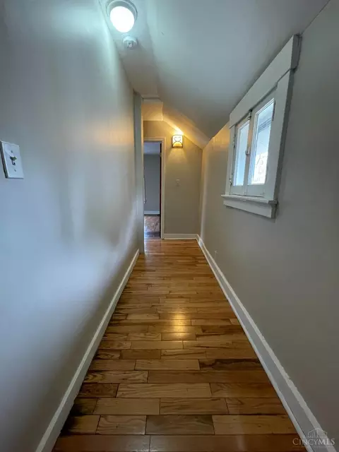 Entry Way - 2938 Cleinview Ave, Cincinnati, OH 45206 photo 3 of 3