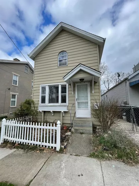 2938 Cleinview Ave, Cincinnati, OH 45206