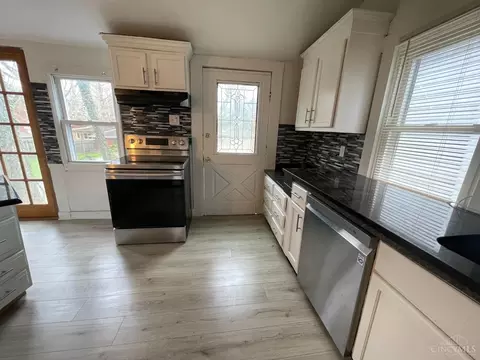 Kitchen - 2938 Cleinview Ave, Cincinnati, OH 45206 photo 1 of 4