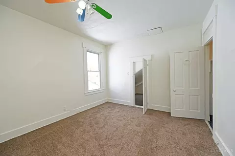 Bedroom - 256 Worth St, Cincinnati, OH 45226 photo 7 of 9