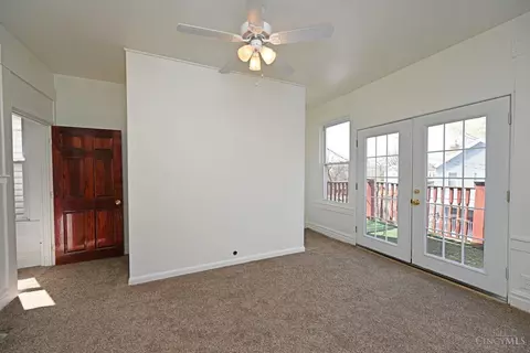 Bedroom - 256 Worth St, Cincinnati, OH 45226 photo 4 of 9