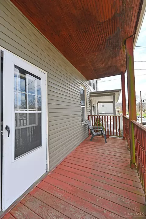 Exterior - 256 Worth St, Cincinnati, OH 45226 photo 4 of 11