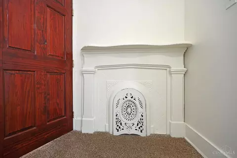 Living - 256 Worth St, Cincinnati, OH 45226 photo 3 of 3