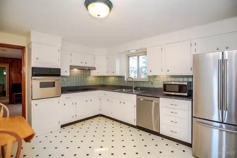 808 Diane Dr, Cincinnati, OH 45245 photo 9
