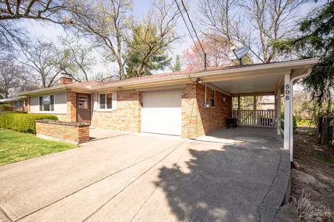 808 Diane Dr, Cincinnati, OH 45245 photo 3