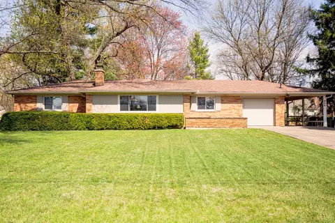 808 Diane Dr, Cincinnati, OH 45245 photo 2