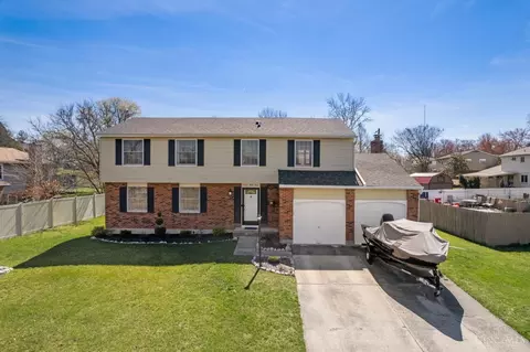 1233 Waycross Rd, Forest Park, OH 45240