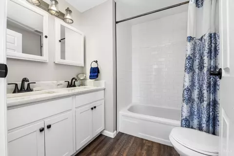 Bath - 1233 Waycross Rd, Forest Park, OH 45240 photo 1 of 3