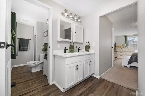 Bath - 1233 Waycross Rd, Forest Park, OH 45240 photo 2 of 3
