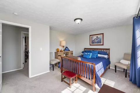 Bedroom - 1233 Waycross Rd, Forest Park, OH 45240 photo 5 of 7