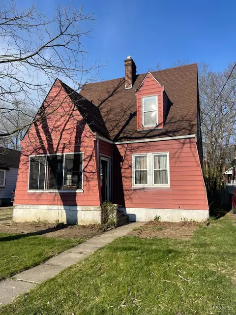 3917 Weber Pl, Cincinnati, OH 45223